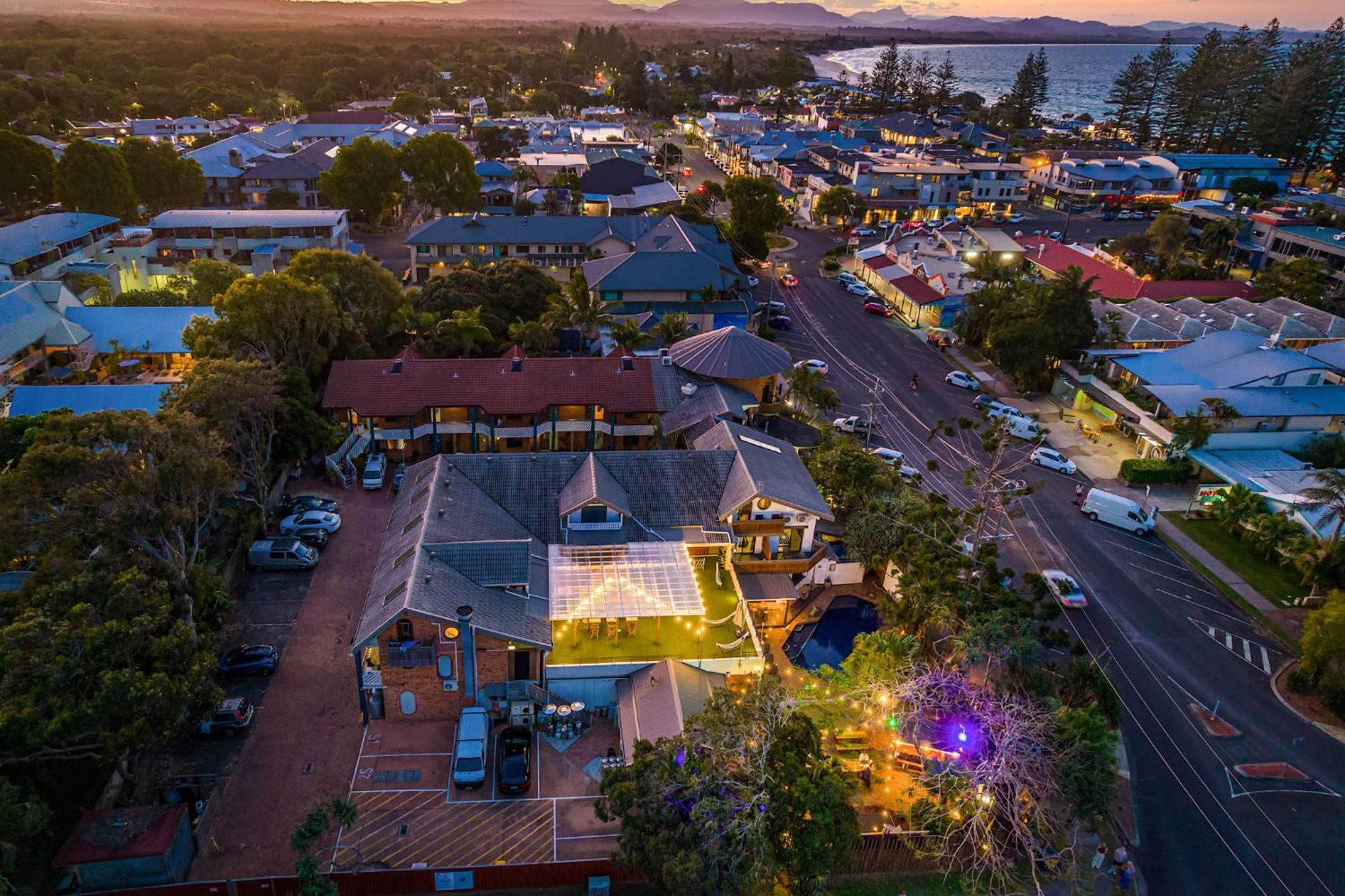 Aquarius Backpackers Resort 拜伦湾 外观 照片