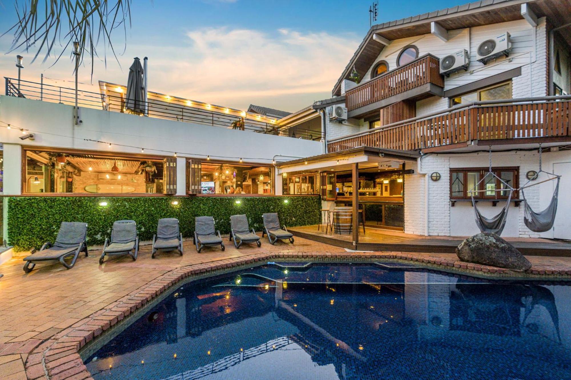 Aquarius Backpackers Resort 拜伦湾 外观 照片