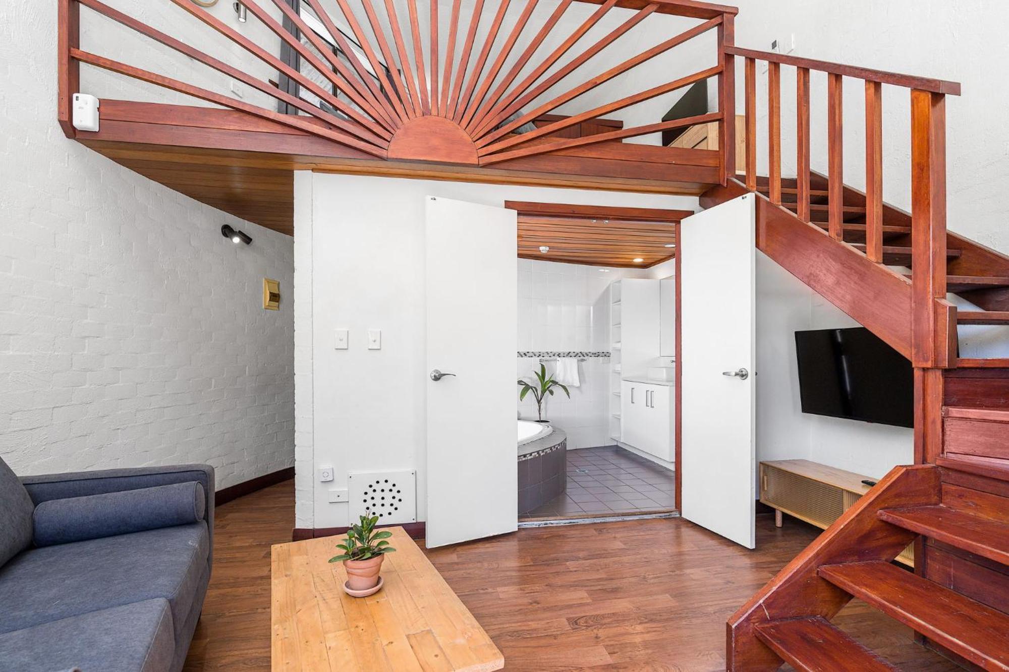 Aquarius Backpackers Resort 拜伦湾 外观 照片