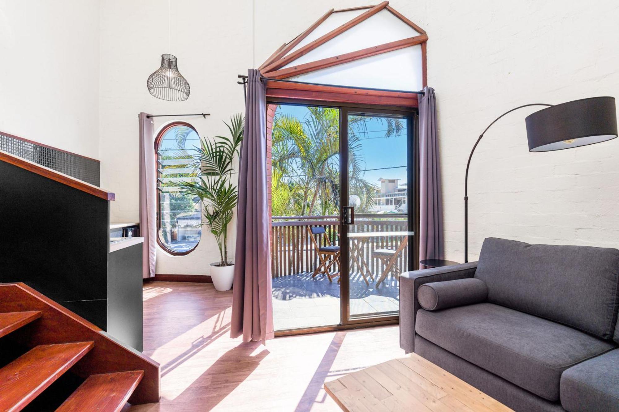 Aquarius Backpackers Resort 拜伦湾 外观 照片