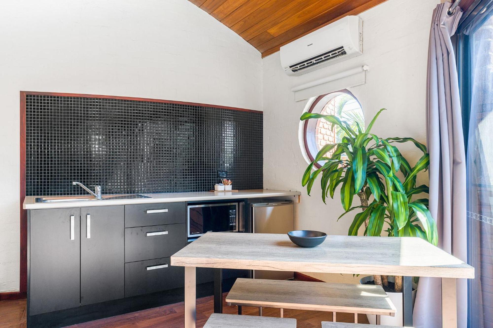 Aquarius Backpackers Resort 拜伦湾 外观 照片