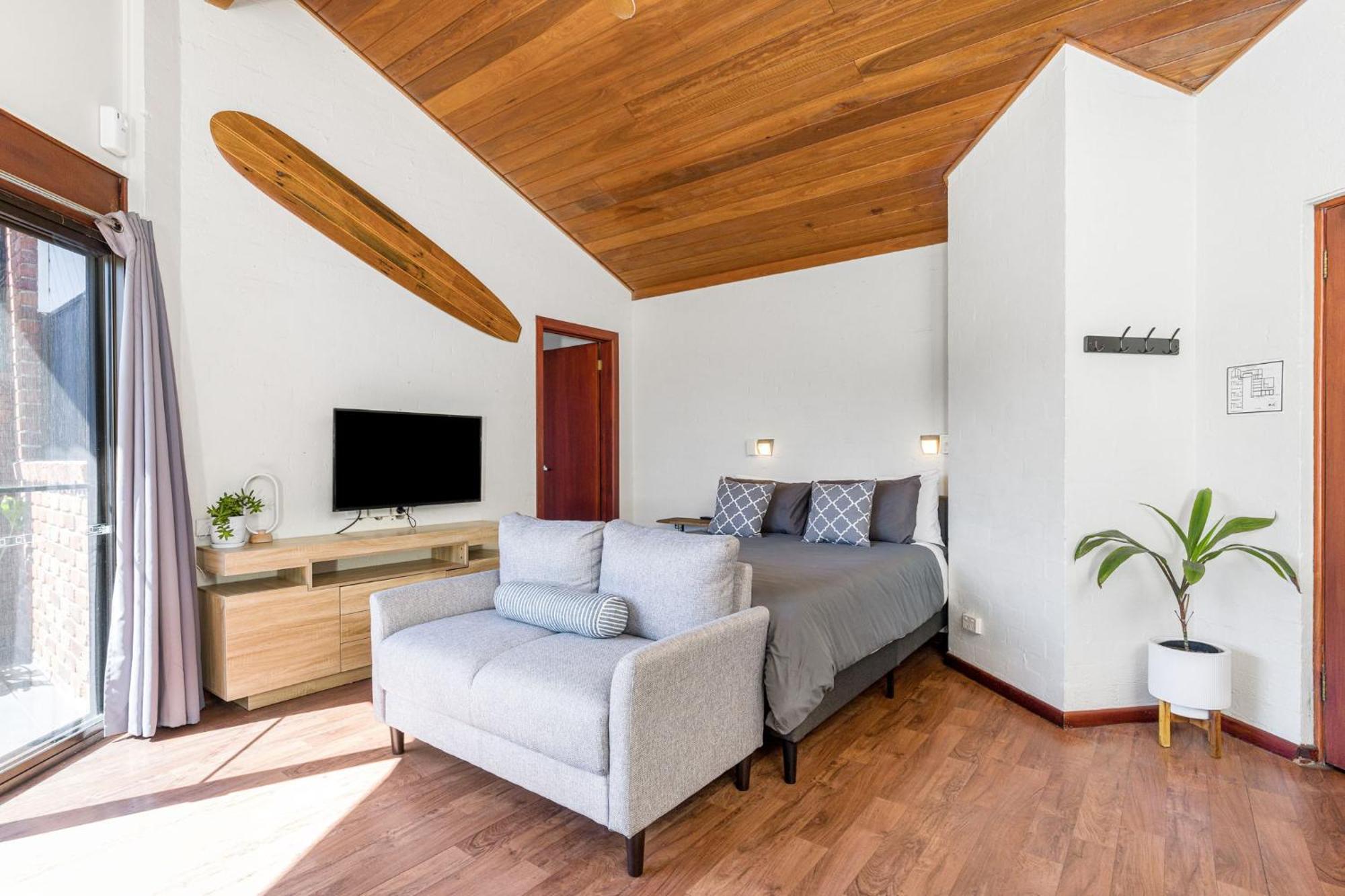 Aquarius Backpackers Resort 拜伦湾 外观 照片