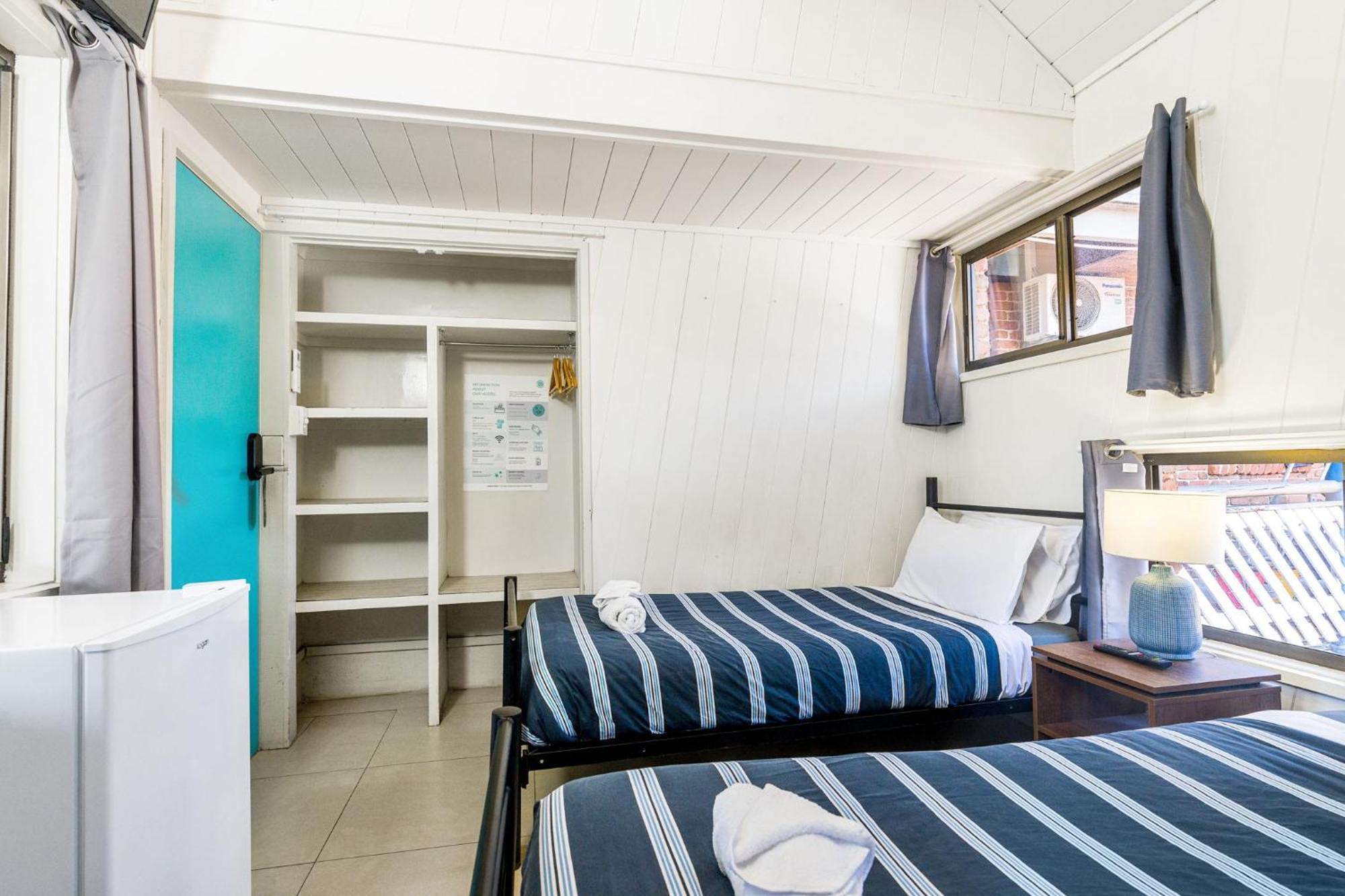 Aquarius Backpackers Resort 拜伦湾 外观 照片