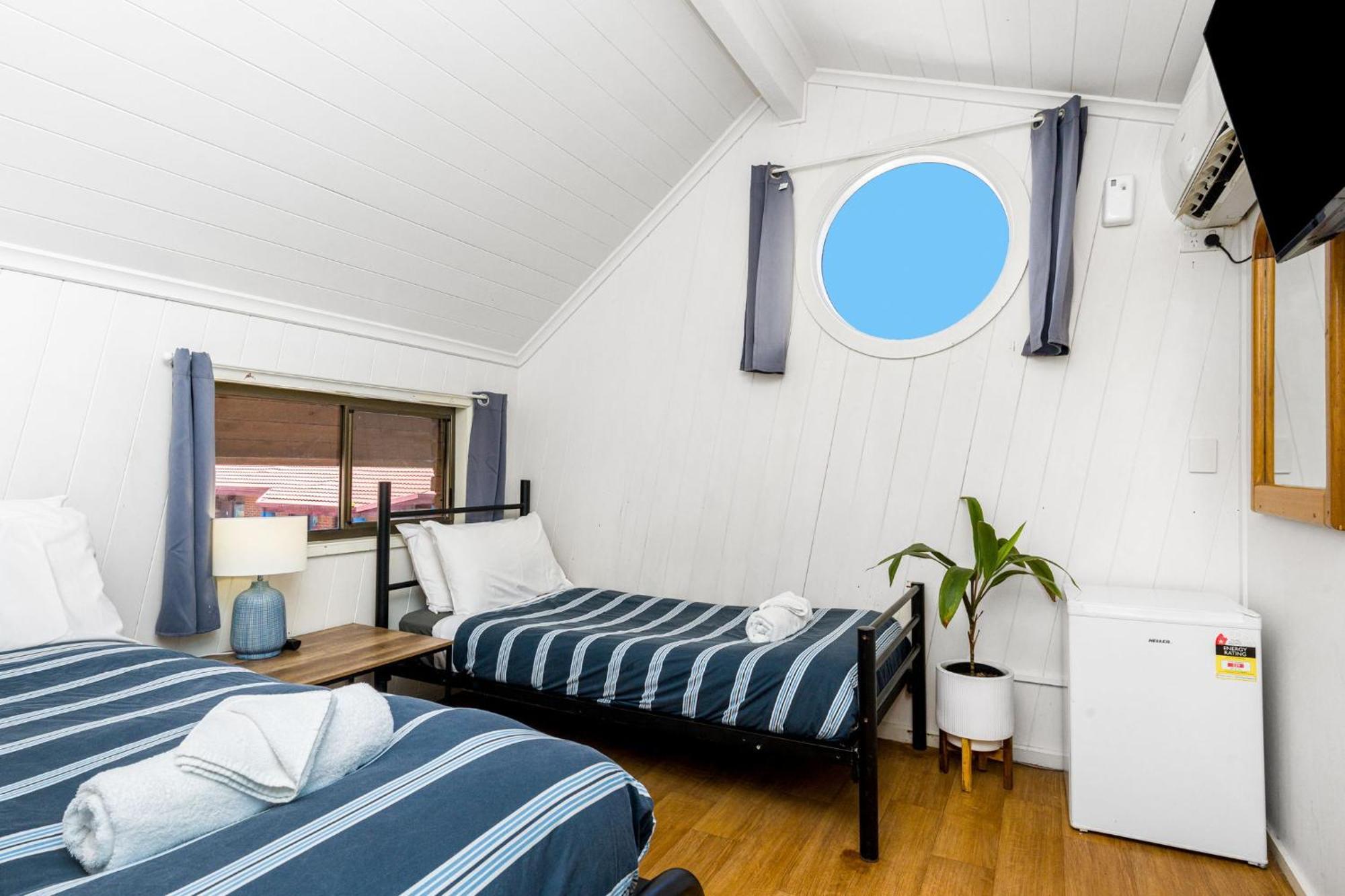 Aquarius Backpackers Resort 拜伦湾 外观 照片
